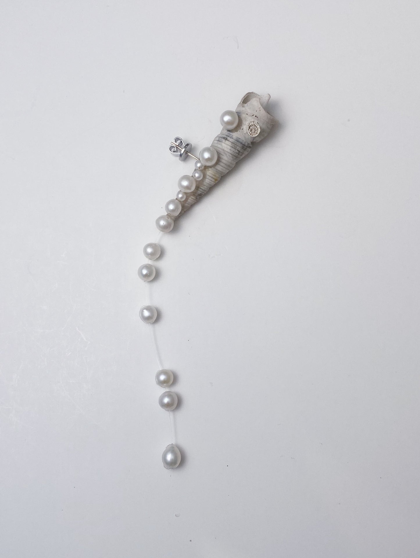 Maris Pearl Earrings