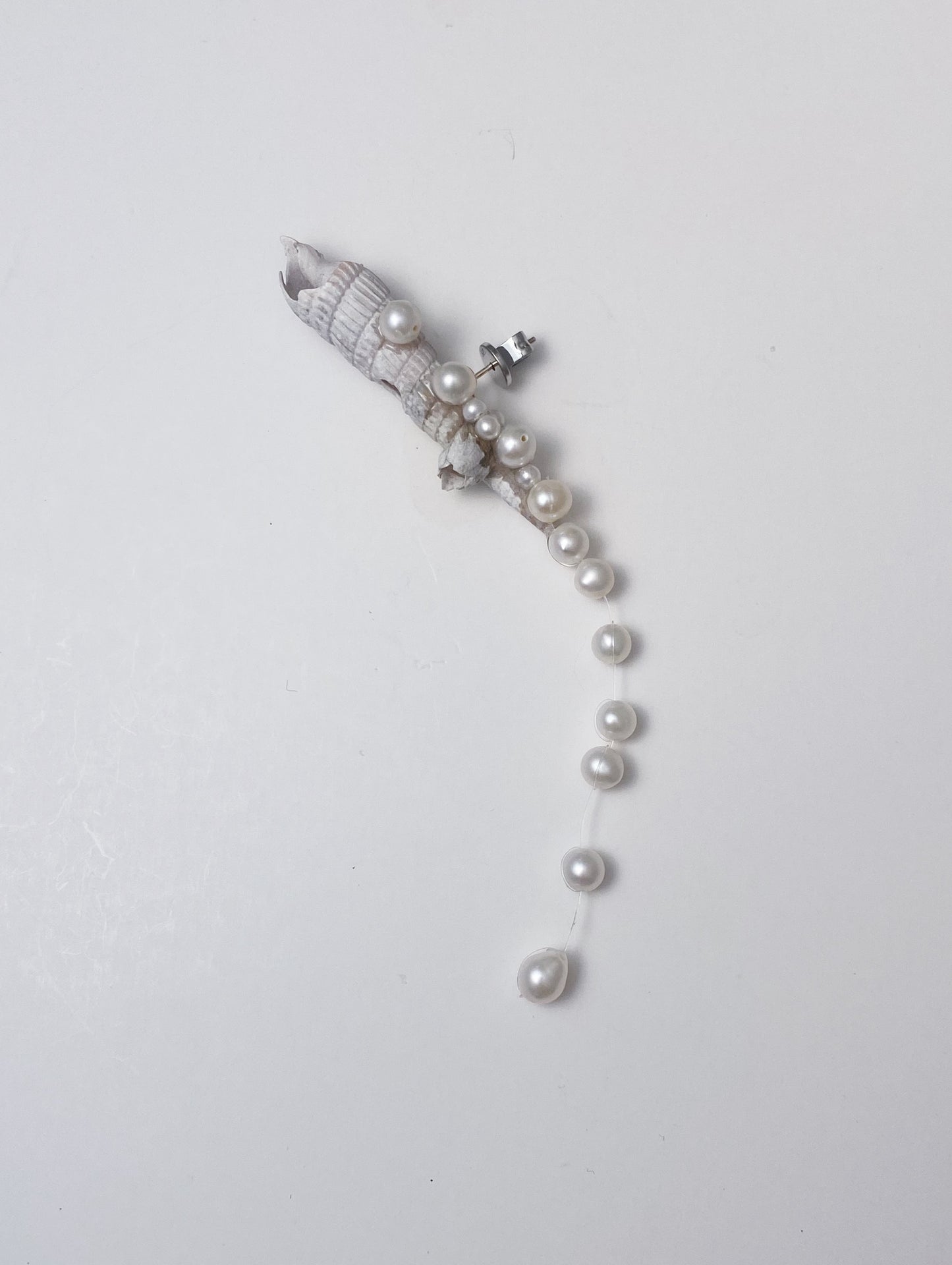 Maris Pearl Earrings