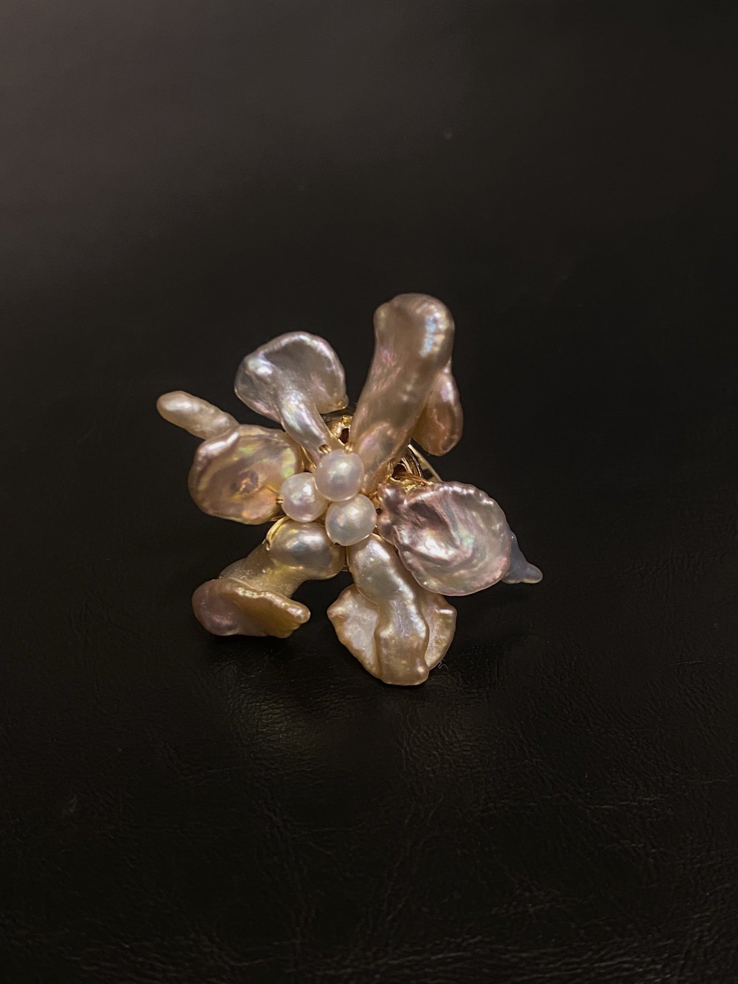 Keshi Pink Pearls Odd Flower Ring №09