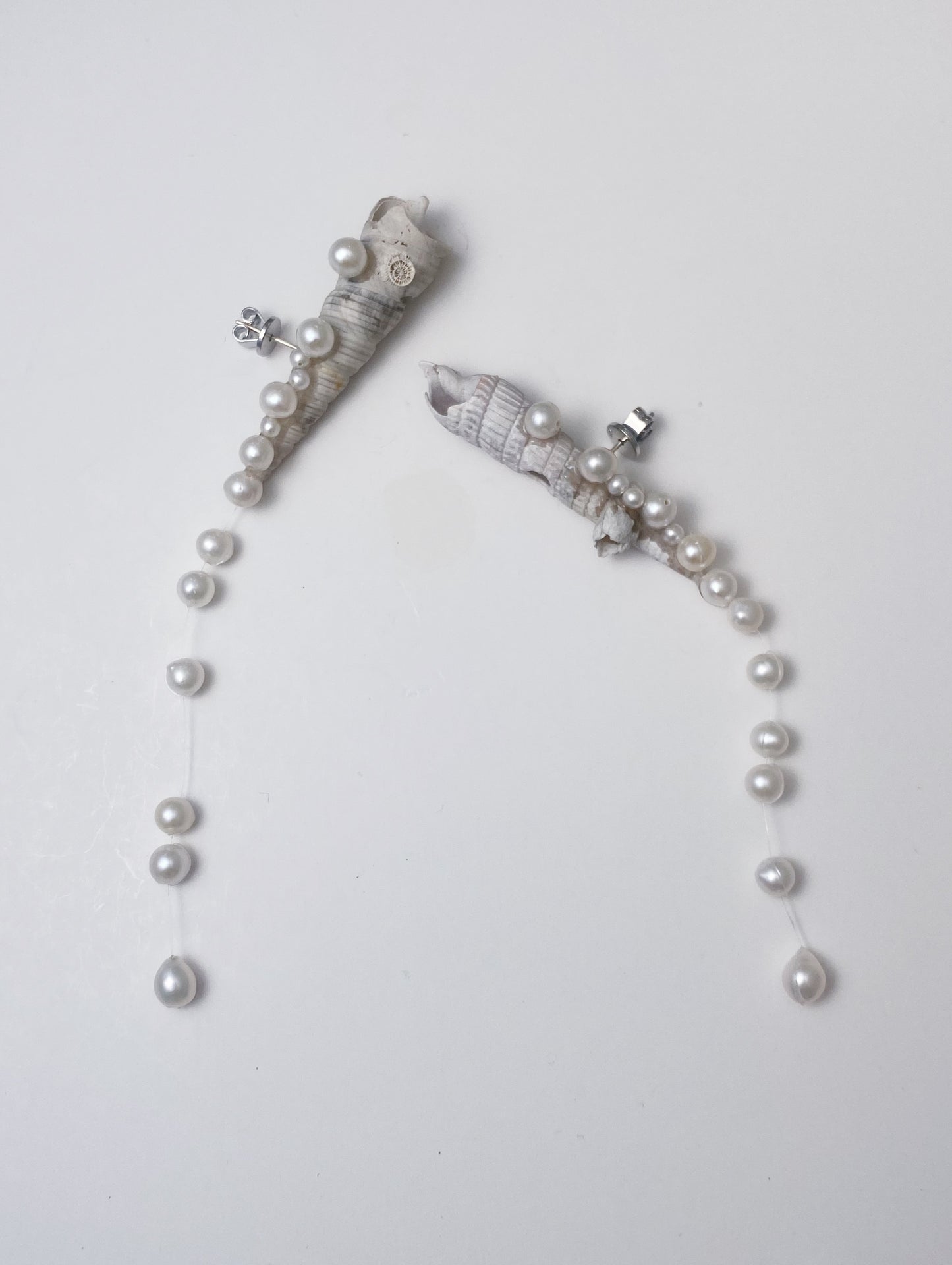 Maris Pearl Earrings