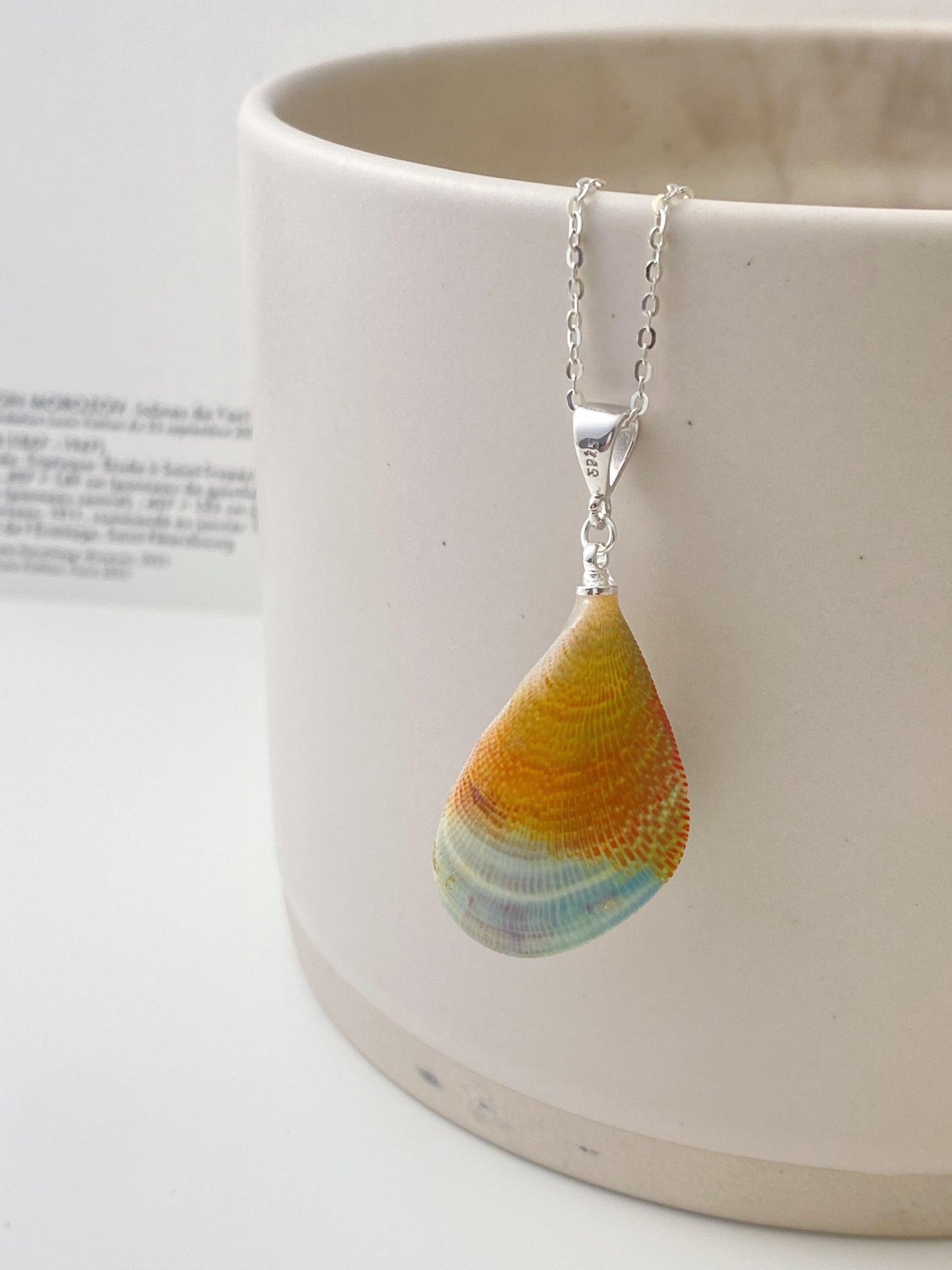 Rainbow Mussel Pearl Pendant Necklace